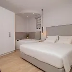 Athinais * Hanioti