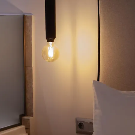 Athinais * 卡尼奥提