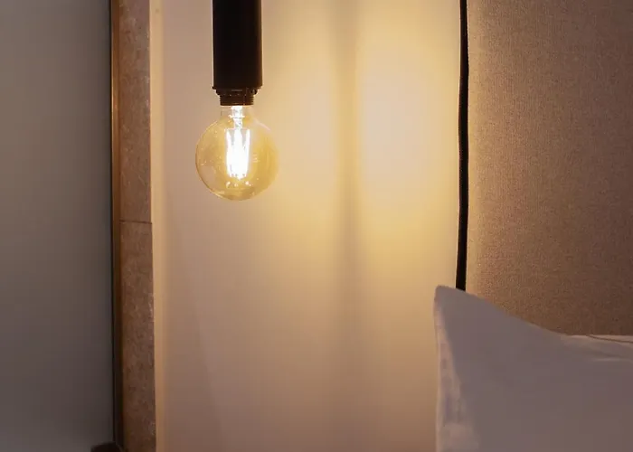 Athinais * Chaniotis